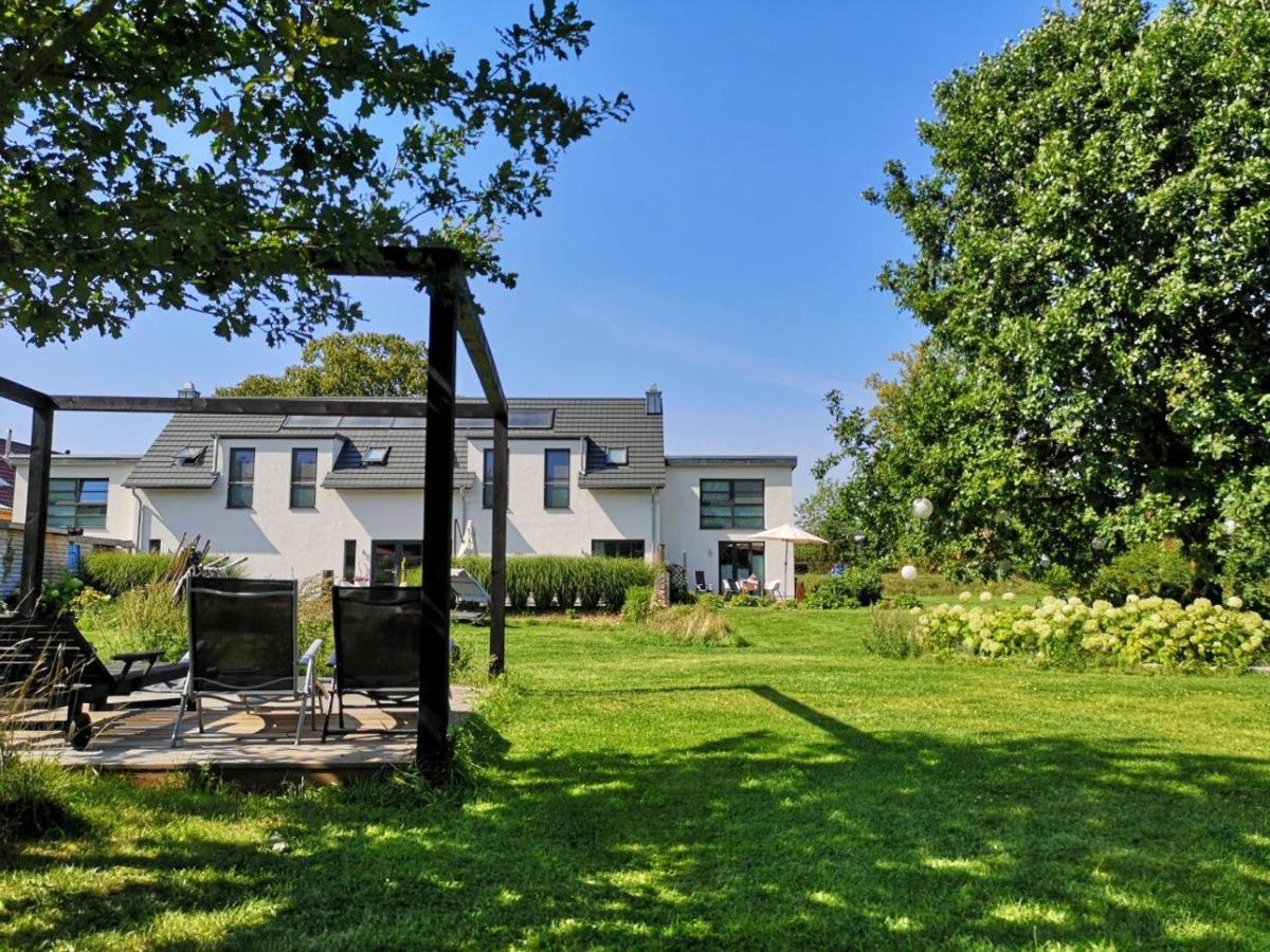 Kunst Pension Frahm Basthorst  Экстерьер фото
