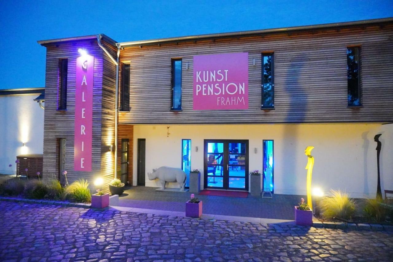 Kunst Pension Frahm Basthorst  Экстерьер фото